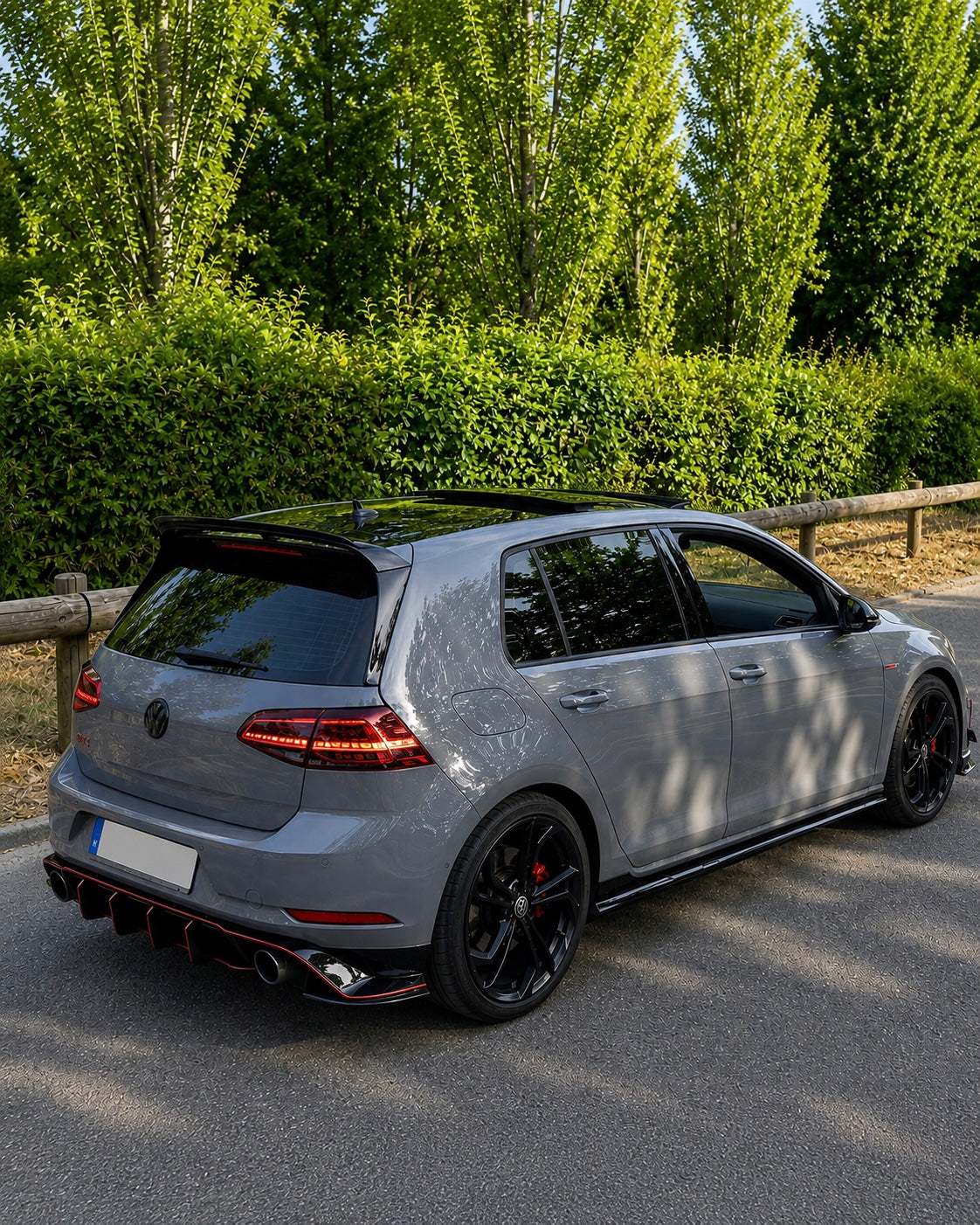 Volkswagen Golf 7/7.5 MK7 TCR-Style Side Skirts (2012-2020)