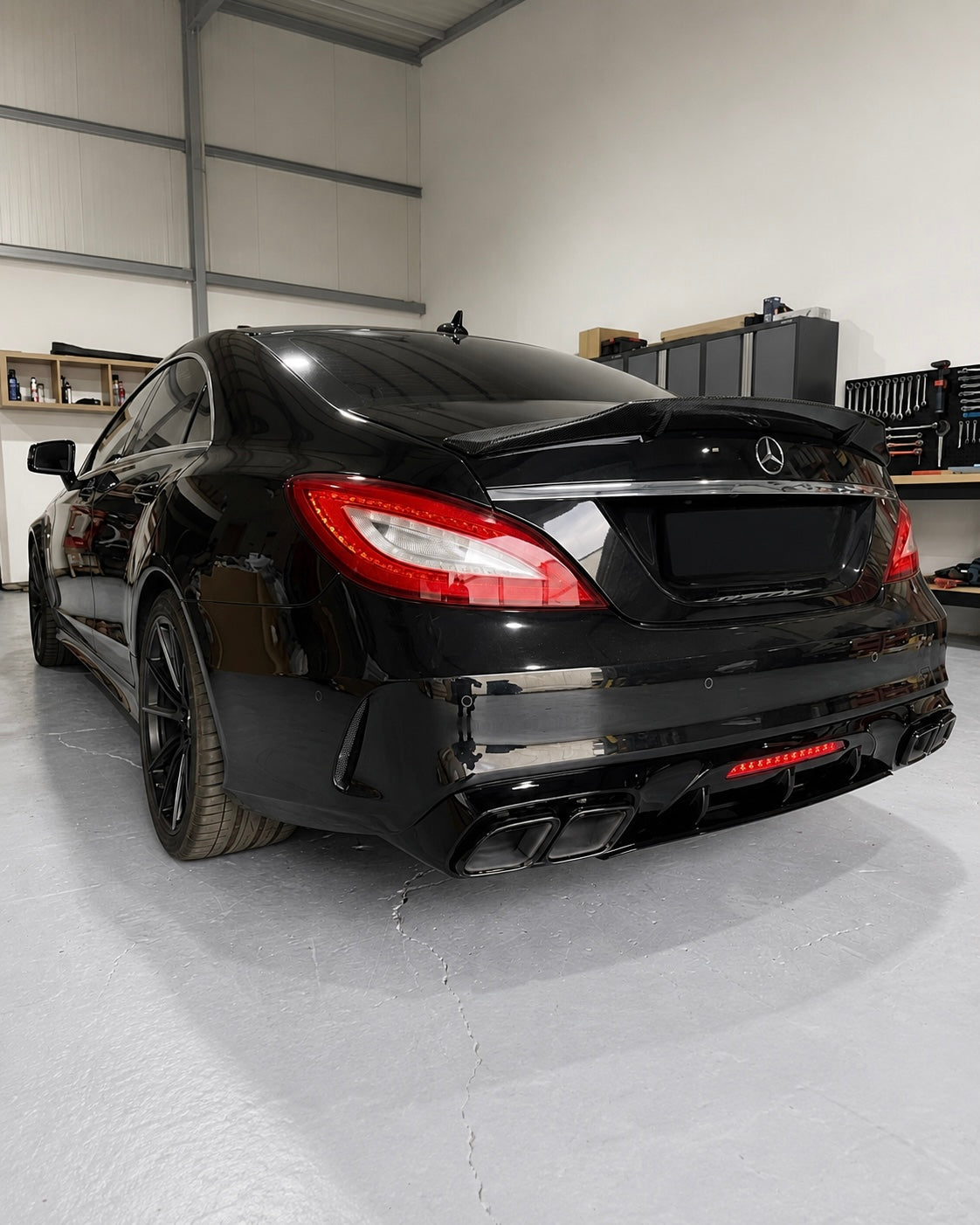 Mercedes CLS W218/S218 Diffuser With Exhaust Tips (2011-2018)