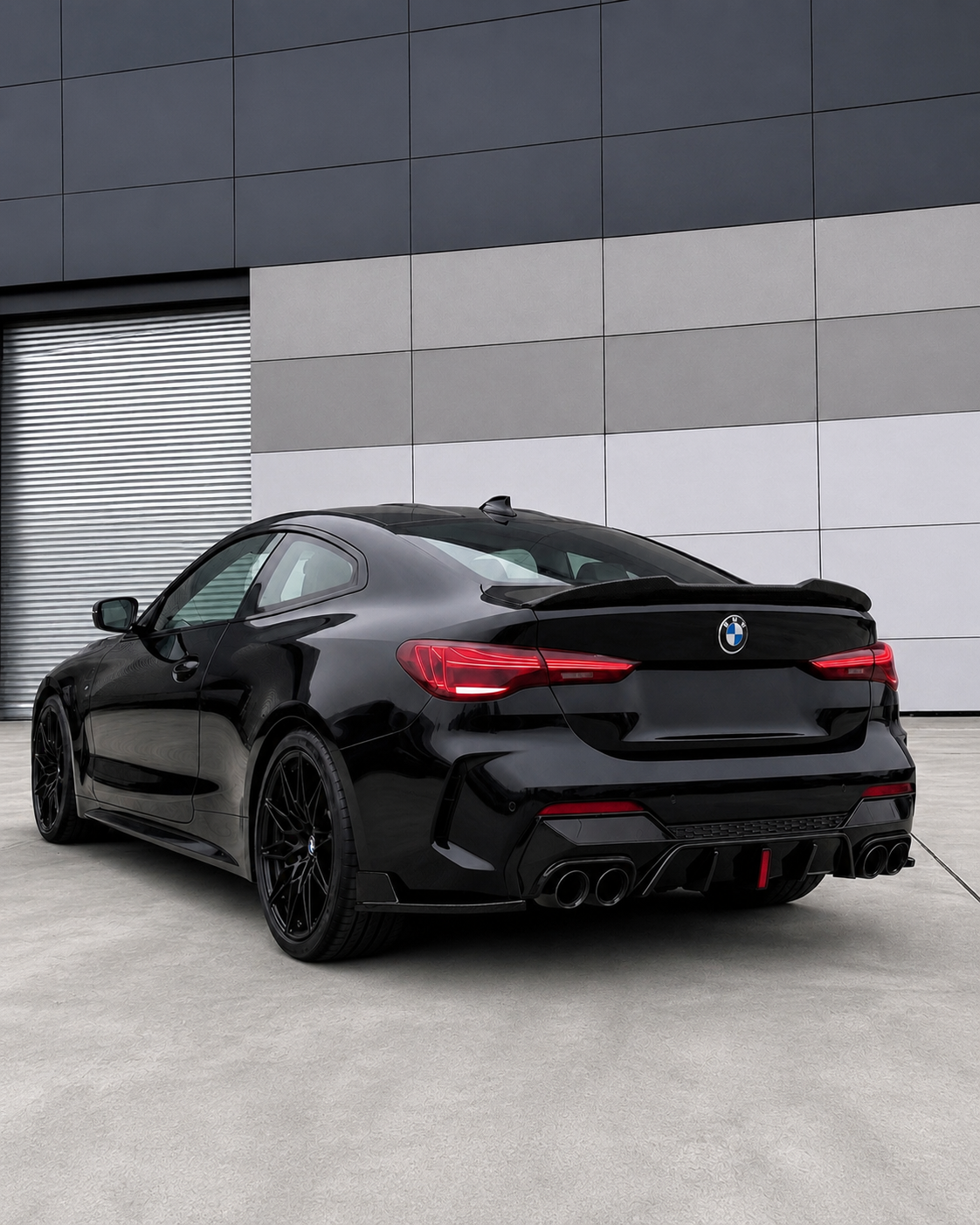 BMW 4-Series G22/G23 LED Diffuser With Exhausf Tips (2020+)